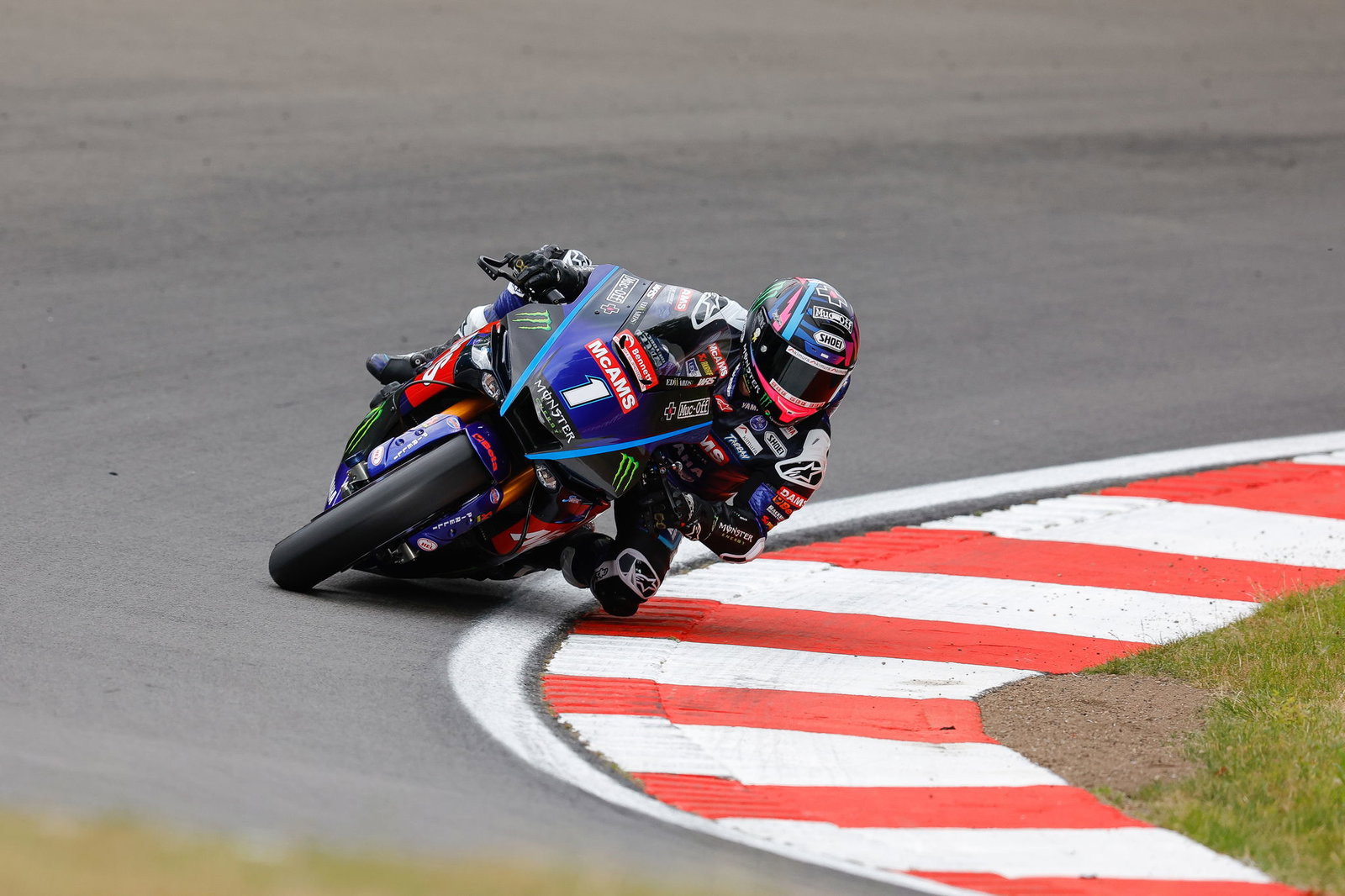 BSB: Brookes Menderita Hari Minngu yang Merusak di Brands Hatch